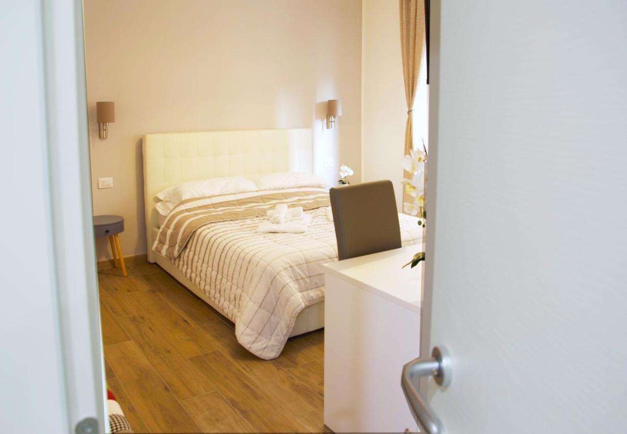 Minerva Rooms Pavia Exterior photo