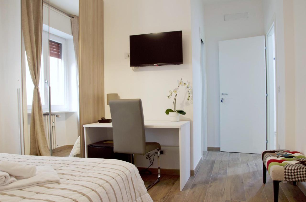 Minerva Rooms Pavia Exterior photo