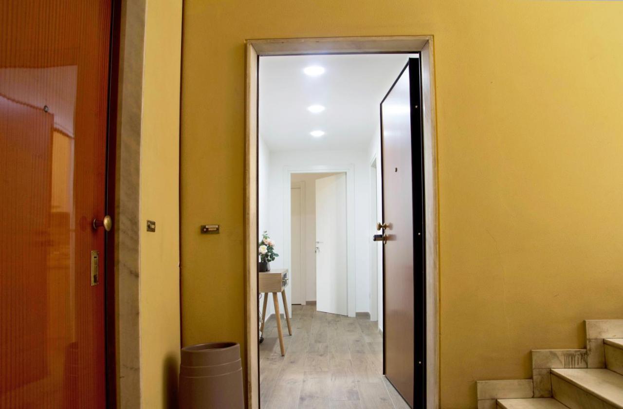 Minerva Rooms Pavia Exterior photo