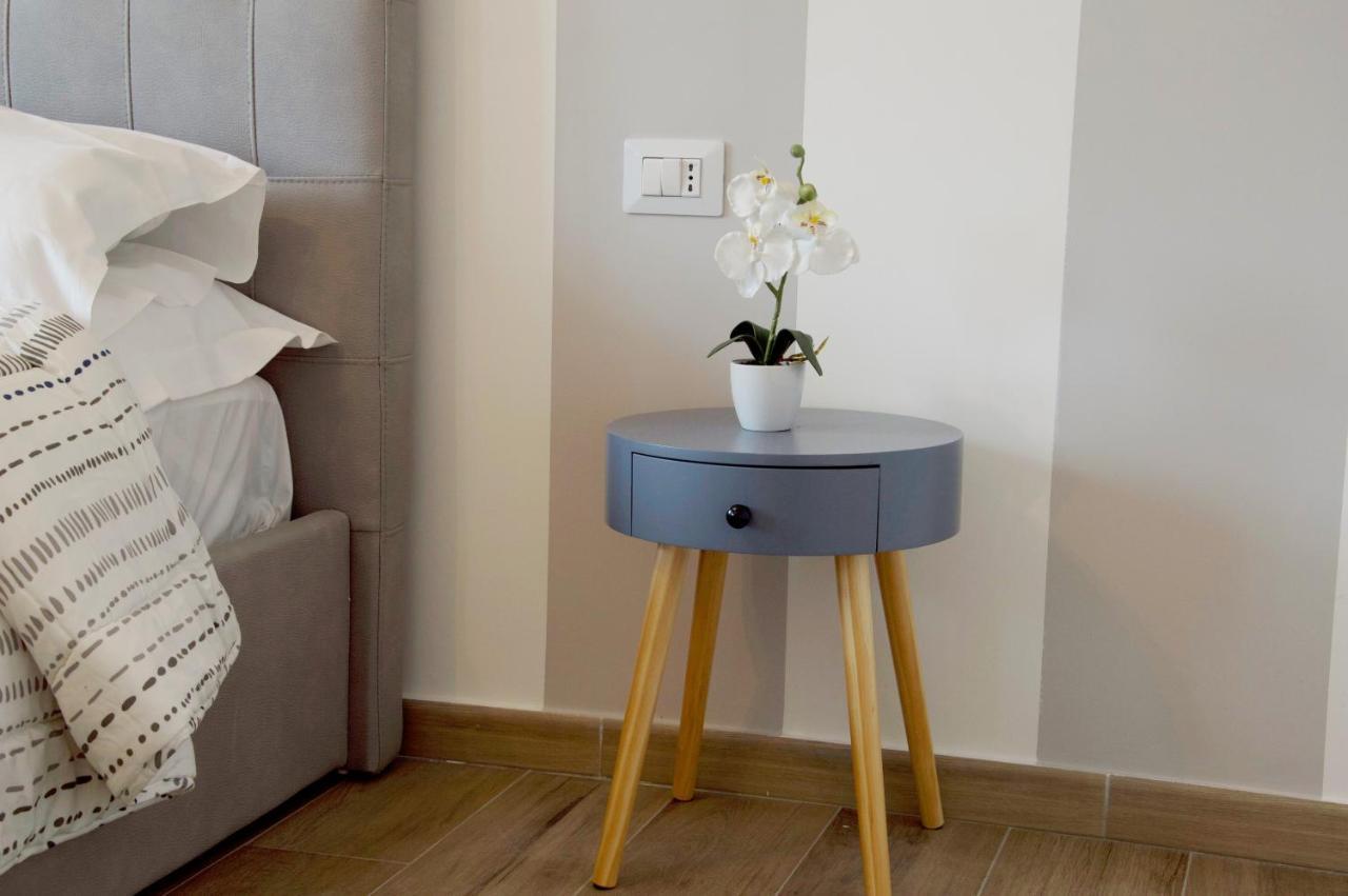 Minerva Rooms Pavia Exterior photo